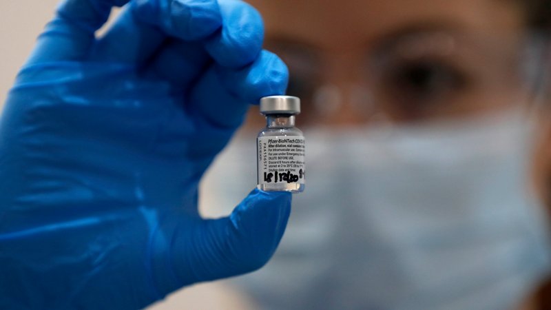 Pfizer/Biontech COVID-19 vaccine wins Swiss regulatory approval