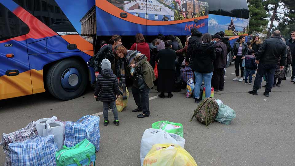 По данным армянских СМИ, за последние сутки в Нагорный Карабах вернулись 316 беженцев
