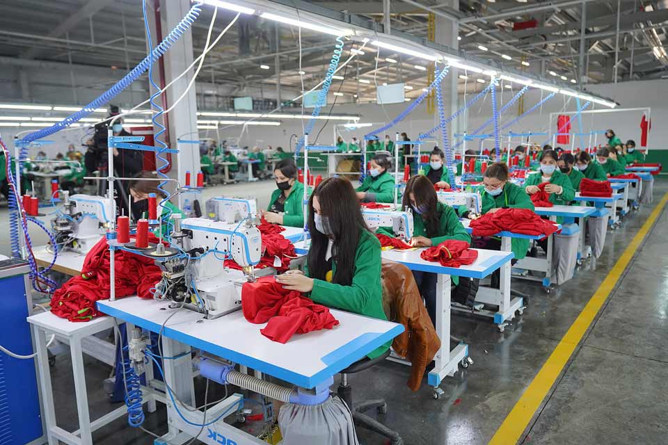 Rustavidə yeni tekstil fabrikası açıldı