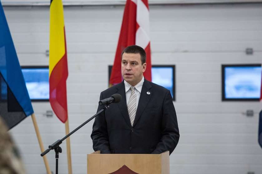 Премьер-министр Эстонии поздравляет Георгия Гахария с назначением на пост премьер-министра