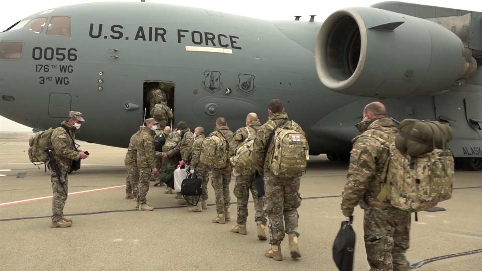 Georgian soldiers leave for Afghanistan