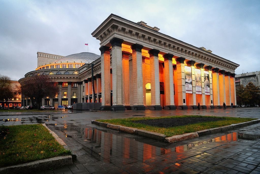Новосибирский театр оперы и балета приостановил контракт с Нино Ананиашвили