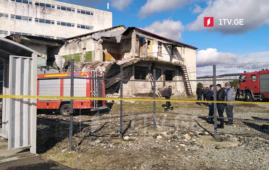 Old building collapses in Zugdidi