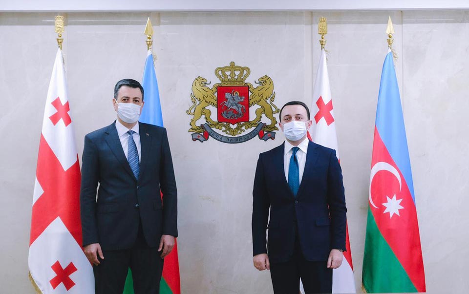 Georgian Defense Minister meets Azerbaijani Ambassador