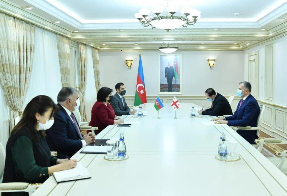 Դեսպան Զուրաբ Պատարաձեն հանդիպել է Ադրբեջանի Միլի Մեջլիսի նախագահ Սահիբա Գաֆարովայի հետ