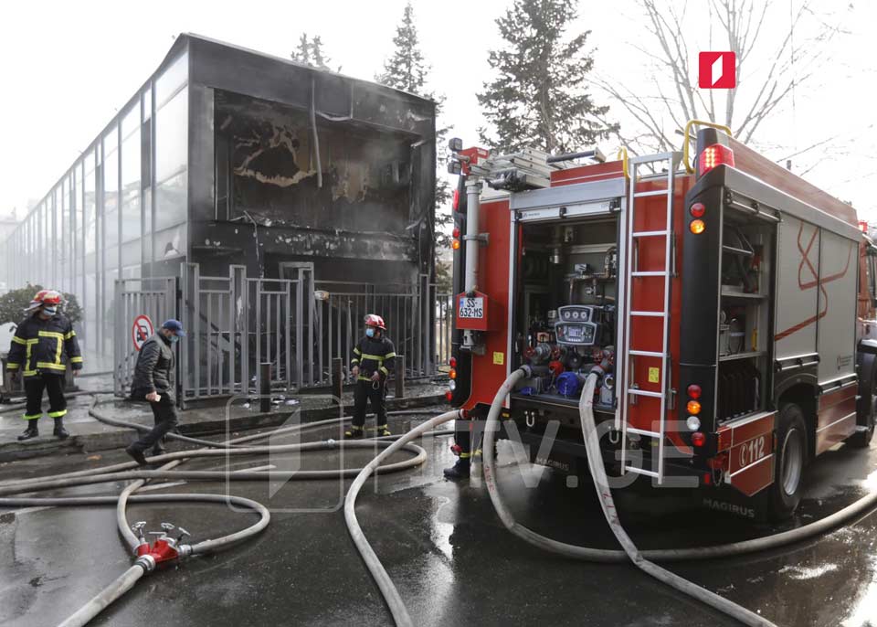 Пожар в тбилисском ТЦ «Мегалайн» потушен