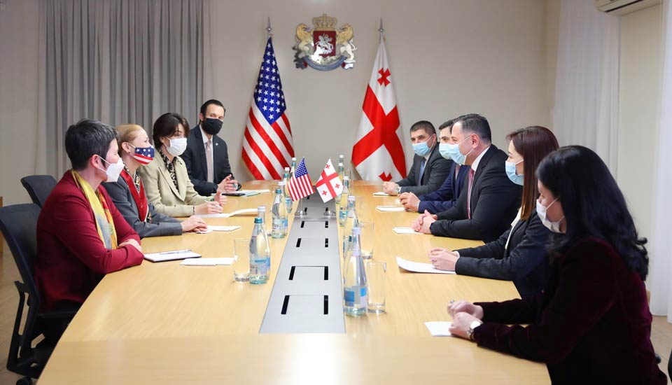 Minister of Internal Affairs meets US Ambassador