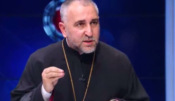Priest Giorgi Zviadadze urges government to be careful during negotiations with Azerbaijan