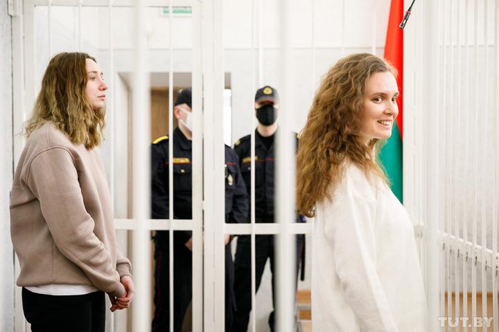 Минский суд приговорил двух журналистов одной из польских телекомпаний к двум годам заключения