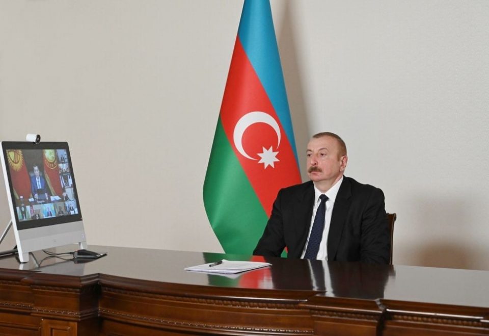 Ильхам Алиев предложил странам-членам "Организации экономического сотрудничества" использовать новый транспортный коридор