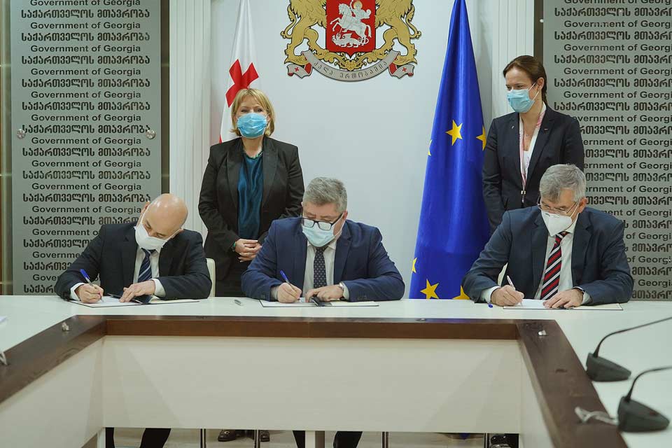 Georgian Economy Ministry, OMV Petrom sign agreement