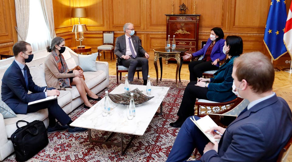 Gürcüstan prezidenti administrasiyası Salome Zurabişvili və Kristian Danielsonun görüşü barəsində məlumat yayır