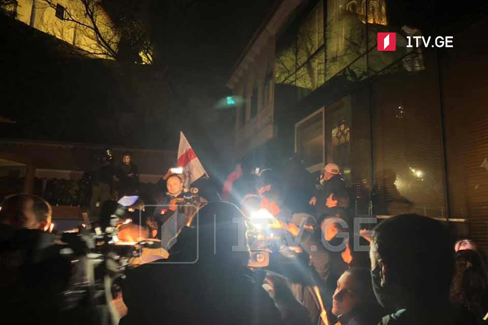 Georgian civil activists protest against Russian journalist Vladimir Pozner visiting Tbilisi