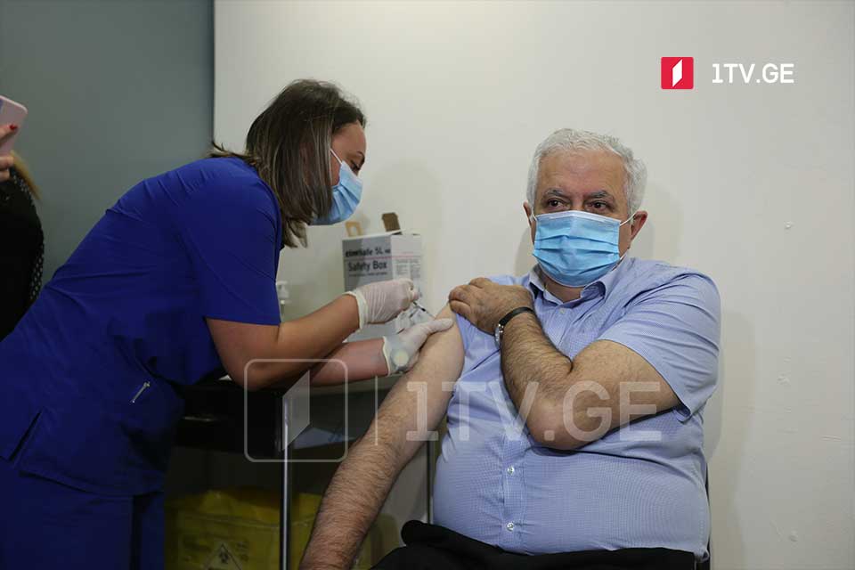 Амиран Гамкрелидзе был вакцинирован второй дозой вакцины «Синофарм»