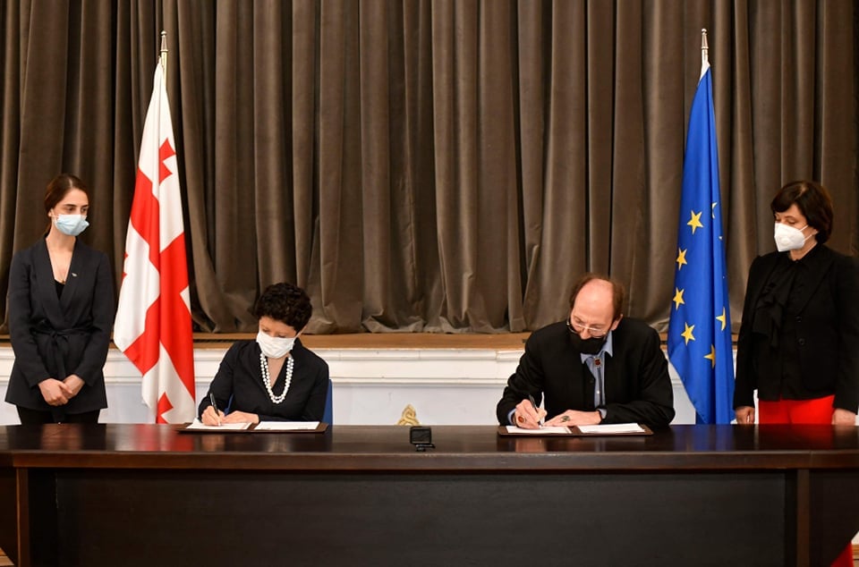Culture Ministry and Theatre Society ink Memorandum