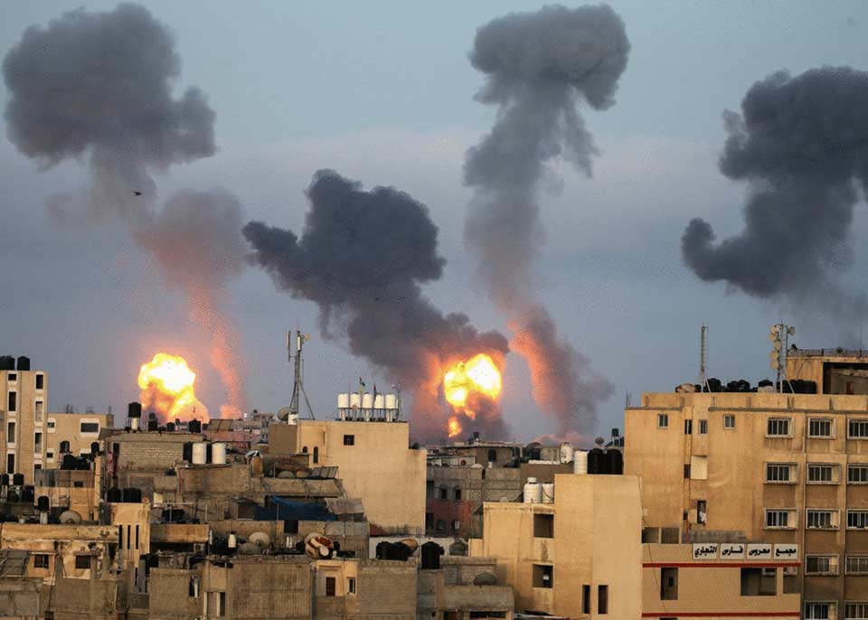 По данным Израиля, из сектора Газа по Израилю было выпущено более 1000 ракет