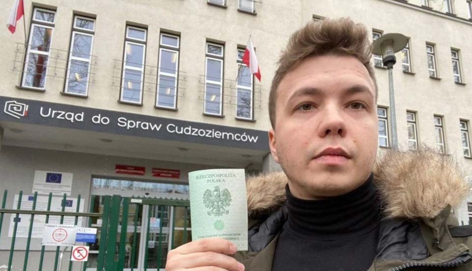В Минске арестовали оппозиционного журналиста Романа Протасевича