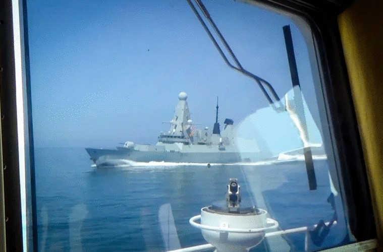 NATO to see chasing British warship in Black Sea as Russia's well-choreographed move, experts believe