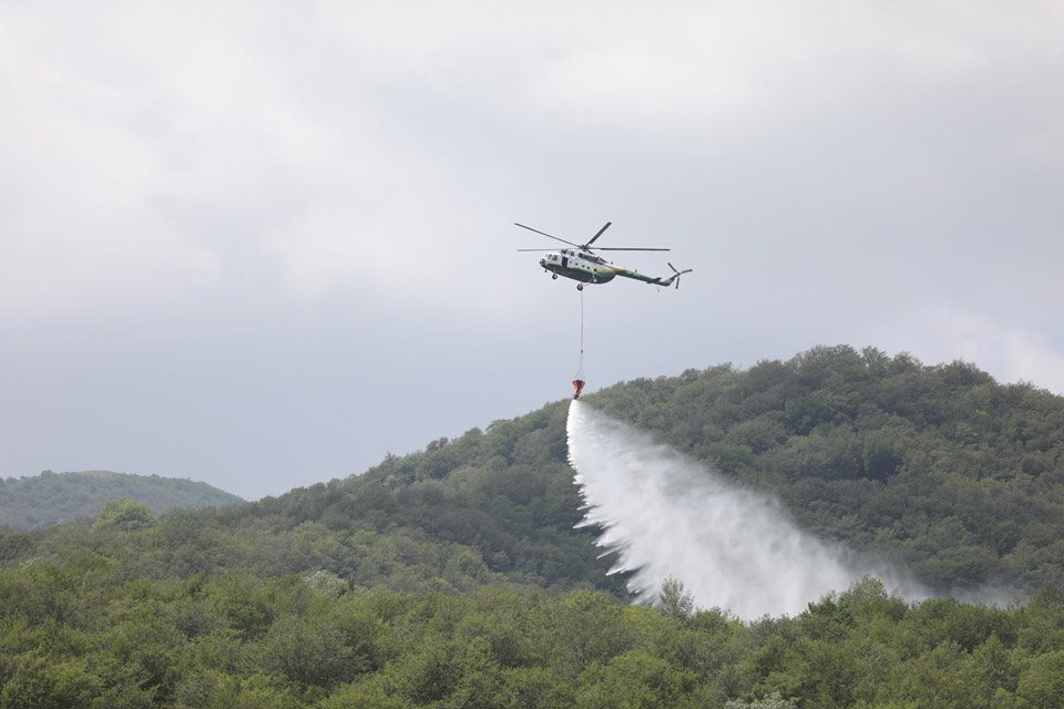 Border Police helicopters to help to extinguish fire at Vashlovani Nature Preserve