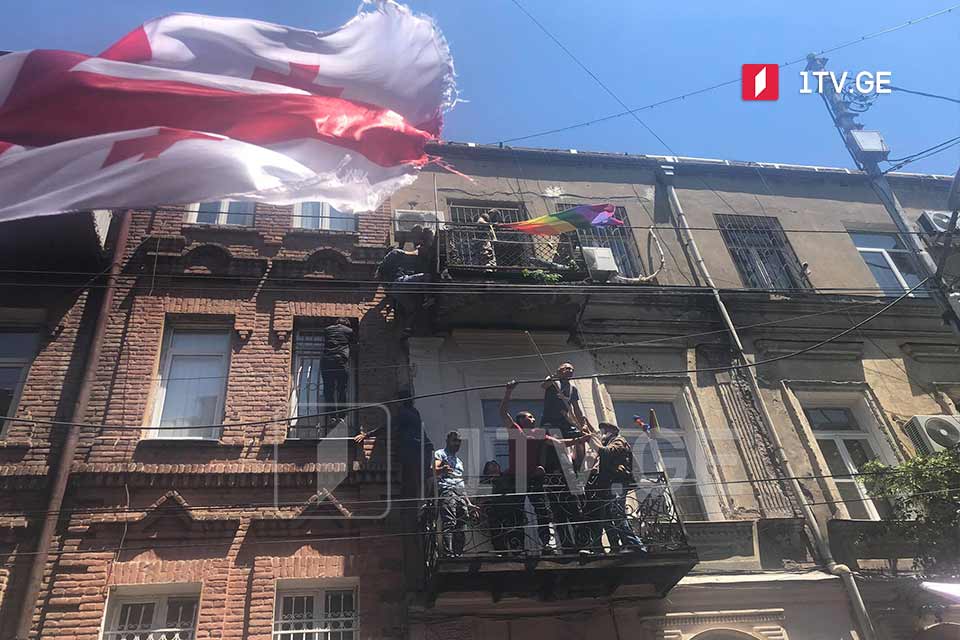 Anti-Pride protesters storm Tbilisi Pride office (VIDEO)