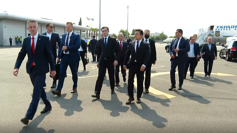 Президент Украины Владимир Зеленский прибыл в Батуми [видео]