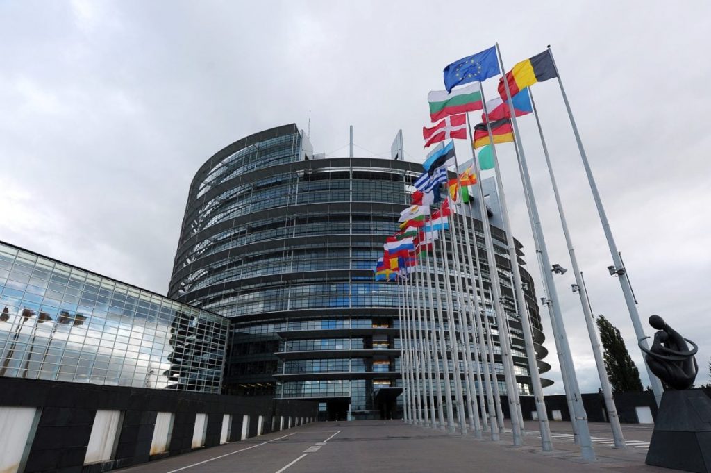 Депутаты Европарламента призвали Россию допустить Миссию наблюдателей ЕС на оккупированные территории Грузии и положить конец систематическим нарушениям прав человека