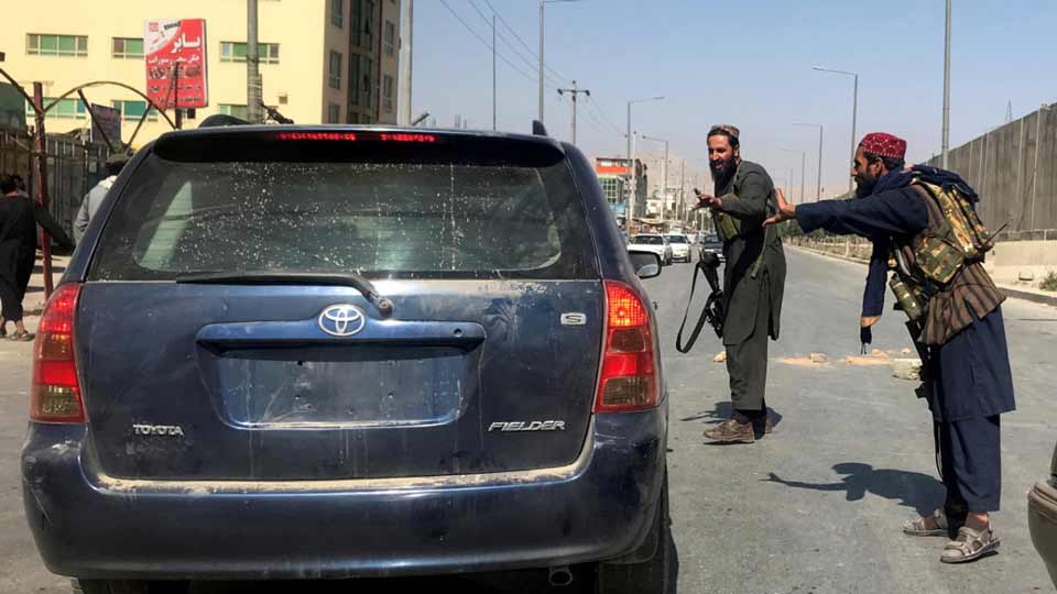 "Талибан" начал изымать оружие у жителей Кабула