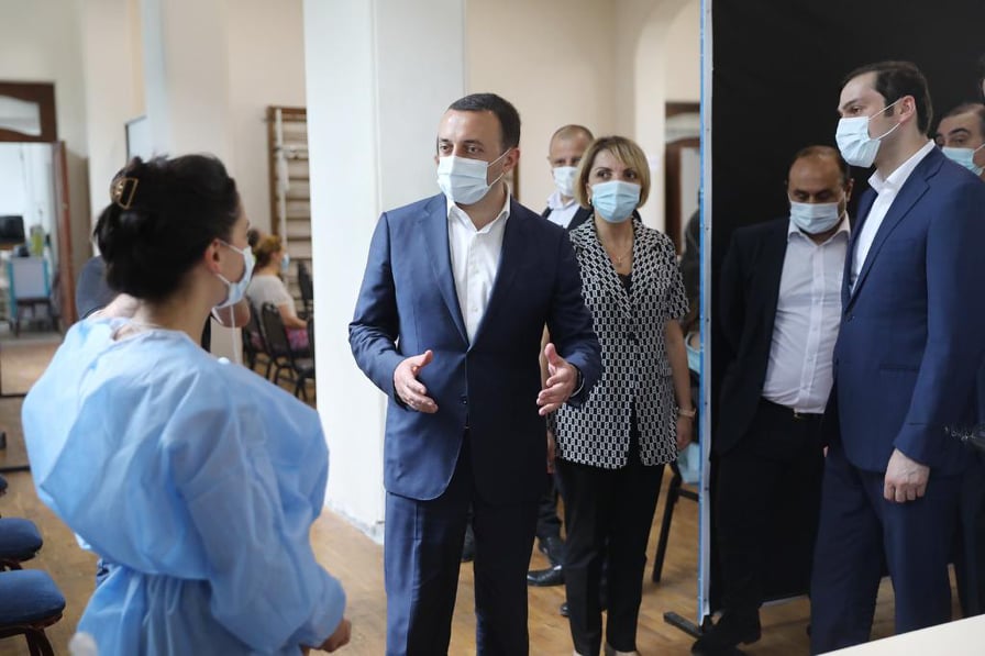 Ираклий Гарибашвили - Единственный путь победить пандемию - это вакцинация, которая защищает нас от смерти