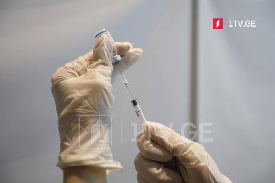 Амиран Гамкрелидзе - Осенью в Грузии начнут вакцинировать подростков старше 12 лет