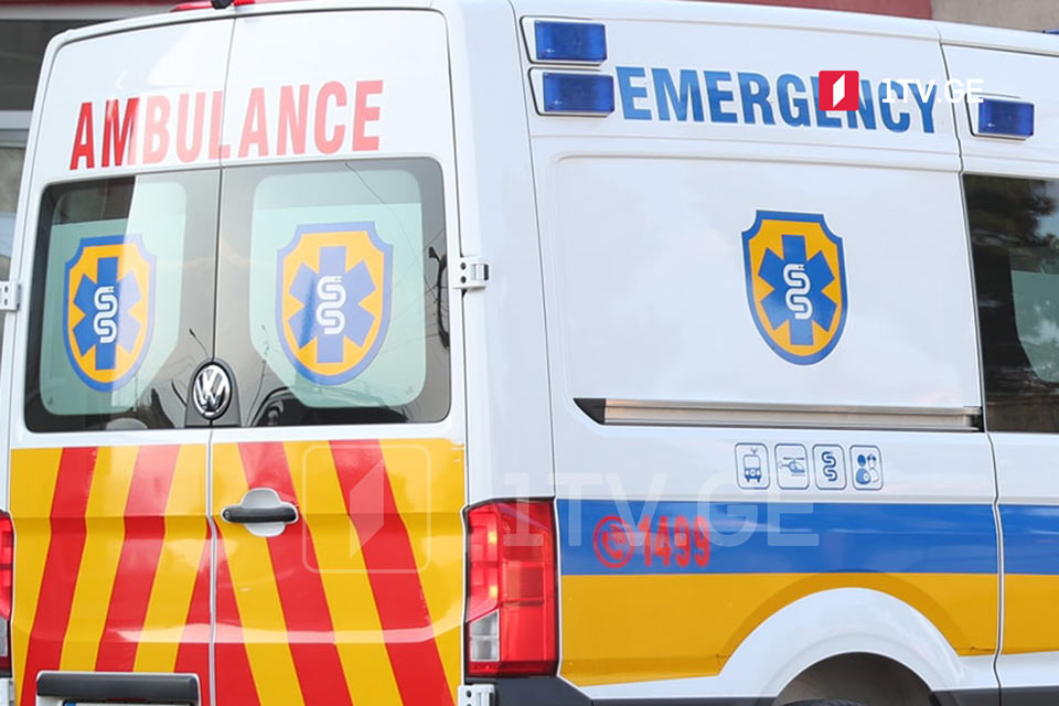 По данным начальника Службы скорой помощи Сагареджо, в результате стрельбы в Сагареджо погибли три человека, трое получили ранения