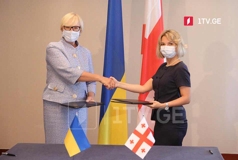 Нино Ломджария и комиссар Верховной Рады Украины по правам человека подписали меморандум о сотрудничестве