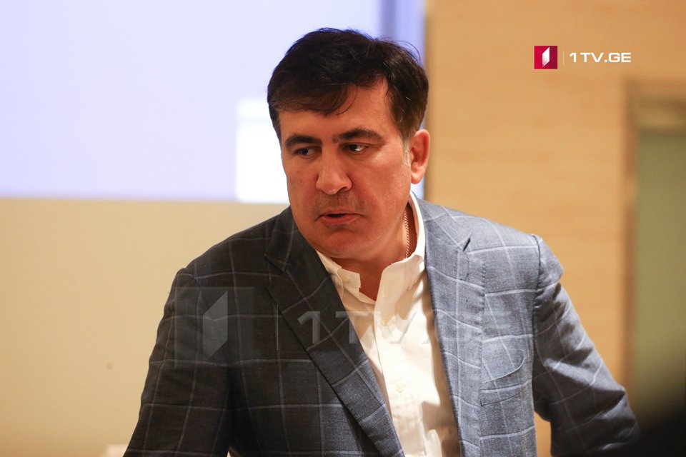 Mixeil Saakaşvili aclıq aksiyasını dayandırmaq qərarına gəlib