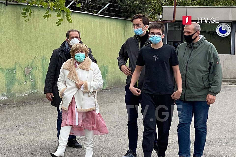 Михаила Саакашвили в тюрьме навестили его мать и дети