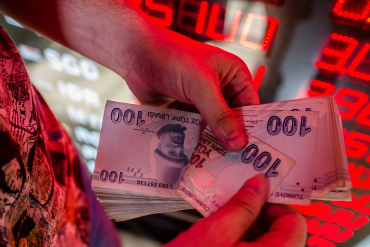 Թուրքական լիրան դոլարի նկատմամբ ռեկորդային արժեզրկվել է