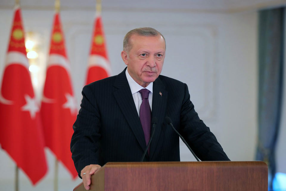 Реджеп Тайип Эрдоган надеется, что возможная встреча Путина и Зеленского в Стамбуле будет способствовать завершению войны в Украине