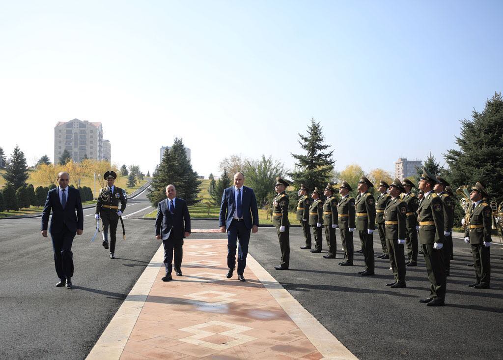 Джуаншер Бурчуладзе находится с официальным визитом в Армении