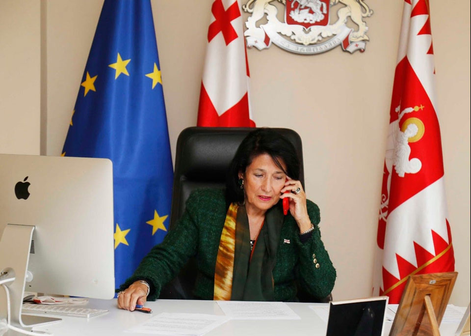 Salome Zurabişvili Polşa prezidenti ilə danışıb