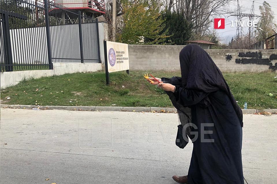 Партия Зураба Джапаридзе привезла из Стамбула колдунью Стеллу, которая наложила заклятие на МВД Грузии