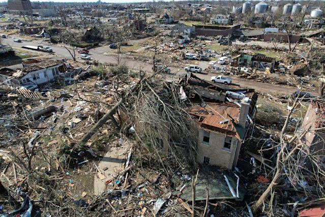 ABŞ-da tornado nəticəsində ən azı 100 adam öldü