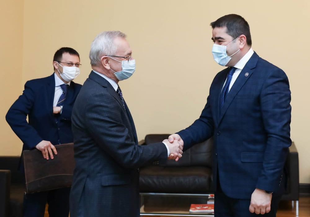Parliament Speaker meets Ukrainian Ambassador to Georgia