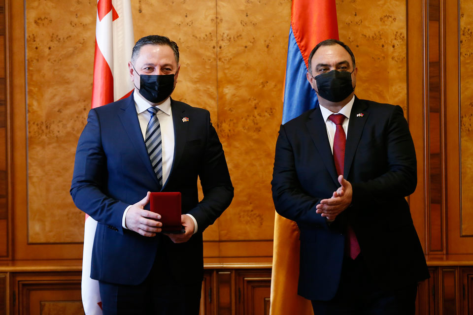 Вахтанг Гомелаури встретился с начальником Полиции Армении в рамках официального визита