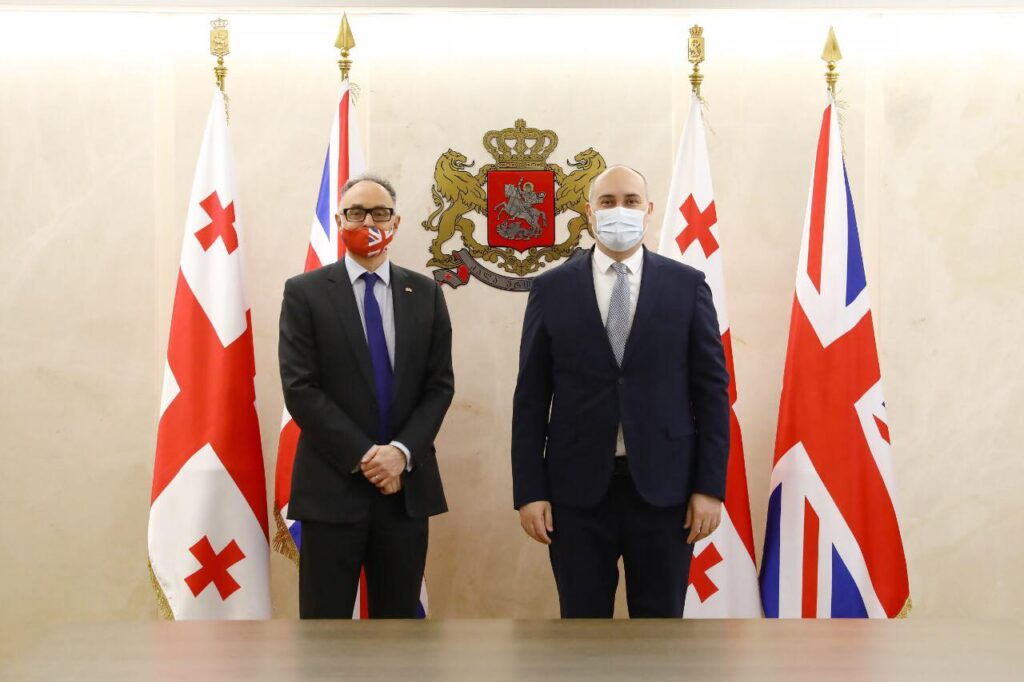 Defense Minister hosts British Ambassador