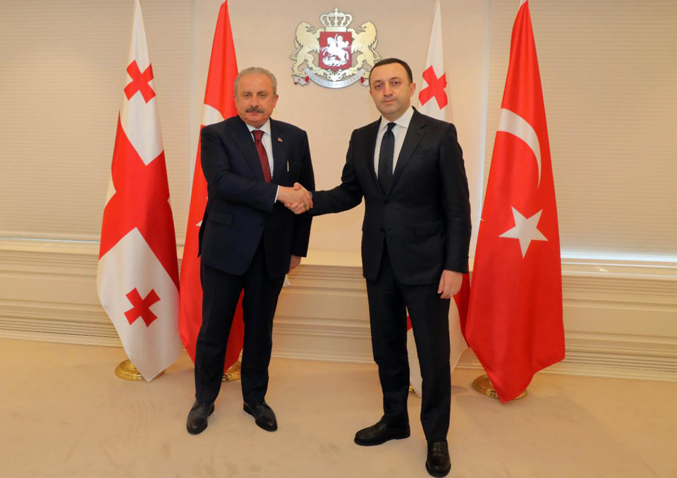 PM meets Chairman of Grand National Assembly of Turkey