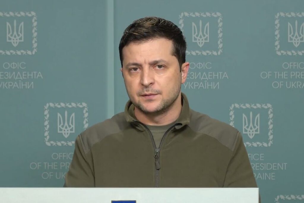 Владимир Зеленский - Мы выдержали и успешно отразили атаки противника, наша армия контролирует Киева и ключевые города вокруг столицы