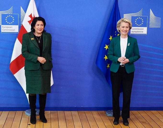 Урсула фон дер Ляйен - ЕС стоит рядом с Грузией и поддерживает ее суверенитет и стойкость в эти трудные времена
