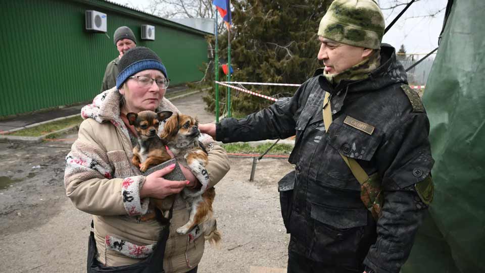 Российские СМИ - Россия объявляет о прекращении огня в Украине с 09:00 по местному времени и открывает гуманитарные коридоры