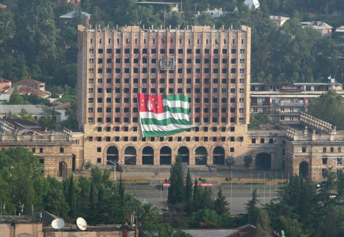 В оккупированной Абхазии проходят так называемые парламентские выборы