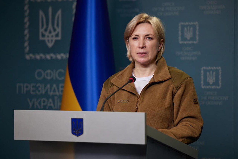 Вице-премьер-министр Украины заявила, что гуманитарный коридор из "Азовстали " сегодня открыт не будет, потому что не существует договоренности по этому вопросу