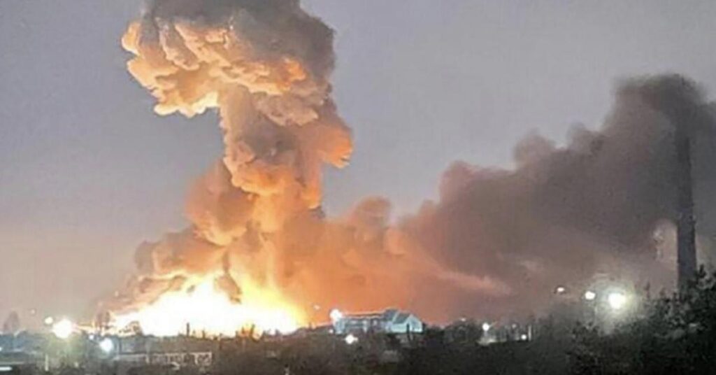 CNN - В Киеве прогремели несколько громких взрывов