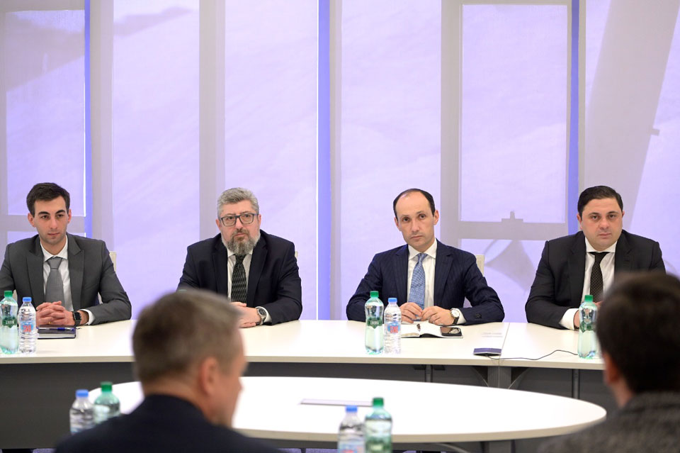 Леван Давиташвили поговорил с делегацией OMW Petrom о поиске месторождений природного газа на шельфе Черного моря